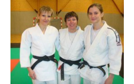 LES FEMININES AUX  &quot;FRANCE&quot; ENTREPRISES