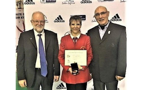 NATHALIE COMPAGNON MEDAILLE DE BRONZE DU GRAND CONSEIL DES CEINTURES NOIRES